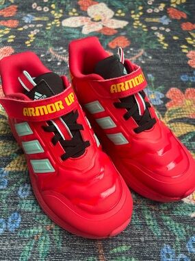 Adidas Iron Man Kids Sneakers, Size 1.5